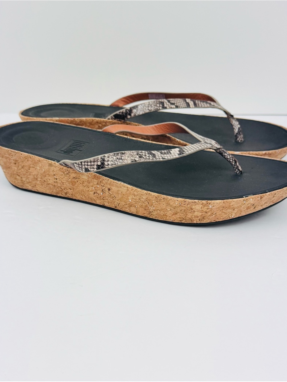 FitFlop Linny snake-print cork wedge flip-flops. Size 11.